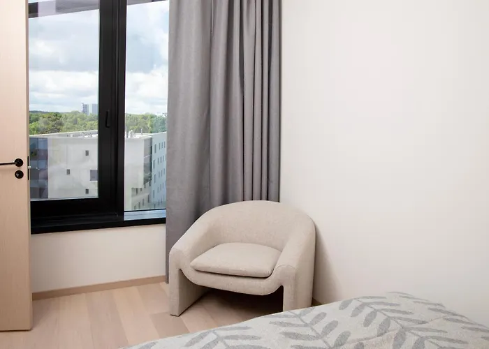 Bob W Kesklinn Reval