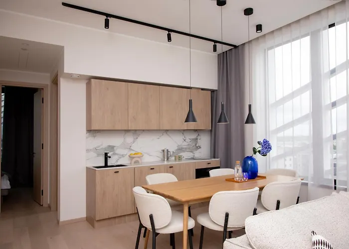 Bob W Kesklinn 4* Reval