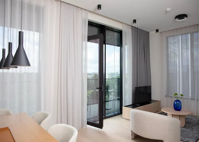 Bob W Kesklinn מלון דירות